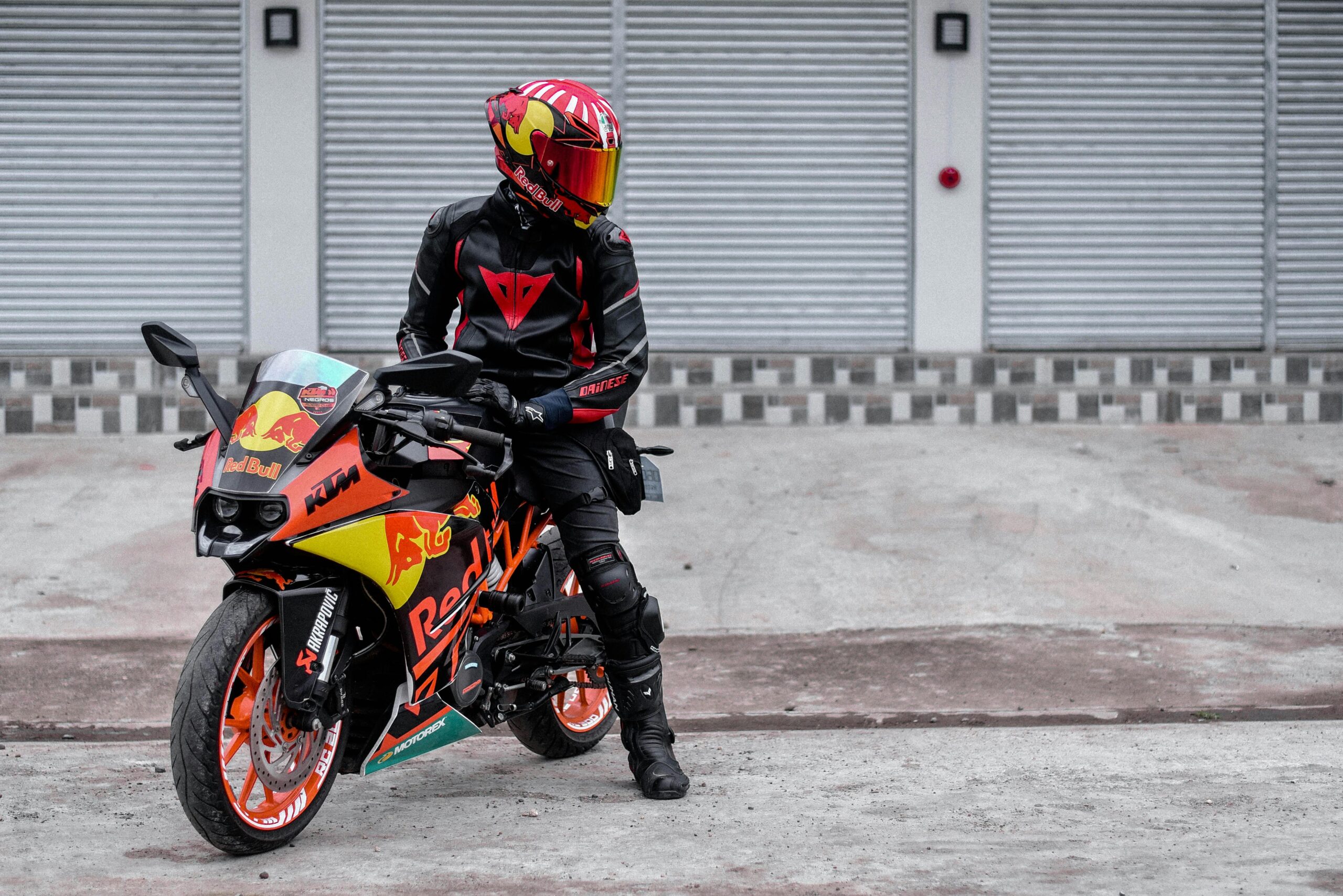 पहली नजर में ही लड़कियों को आएगा पसंद KTM Duke 125 बाइक! अभी ले जाए घर